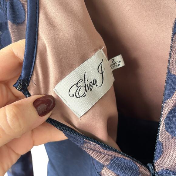 Eliza J Women's Navy Blue Polka Dot Mesh Bodice Dress 3/4 Sleeve Size 2 - Picture 8 of 10